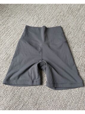 SET Active Gray luxform biker shorts